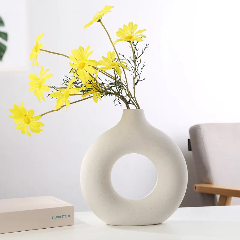 Nordic Circular Hollow Vase